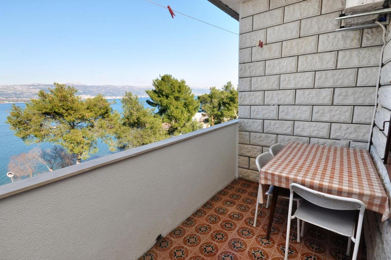 Apartments By The Sea Arbanija, Ciovo - 1085 特罗吉尔 外观 照片